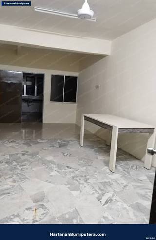 Good Condition unit : 2 storey terrace Taman Kinrara Bandar Kinrara Puchong — gambar 12