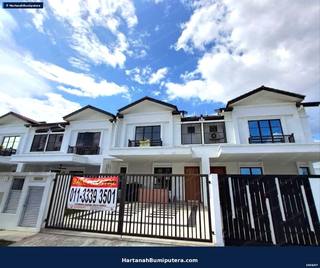 A nice spacious terrace : 2 storey superlink Malkoha Alam Sari Bangi — gambar 3
