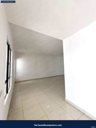 A nice spacious terrace : 2 storey superlink Malkoha Alam Sari Bangi — gambar 6