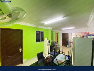 Nicely Renovated : 2 storey terrace Lestari Putra Seksyen 6 — gambar 8
