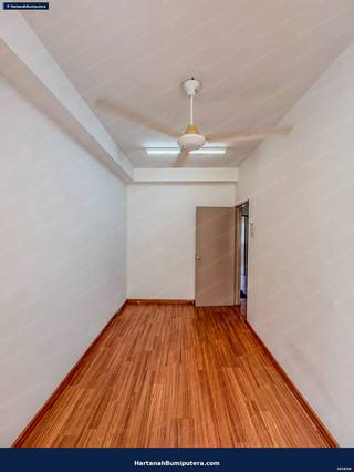 Facing Open : 2 storey terrace Bandar Rinching Semenyih — gambar 20