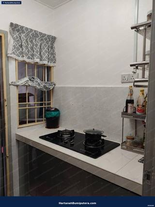 Gated and Guarded : 2 storey Semi D Bandar Seri Putra Bangi — gambar 15