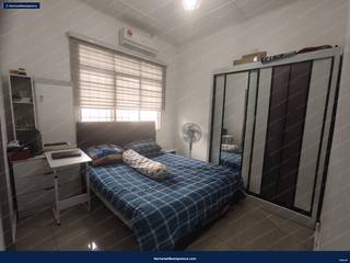 Gated and Guarded : 2 storey Semi D Bandar Seri Putra Bangi — gambar 16