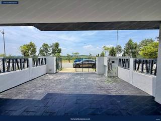 Facing Lake : 2 storey terrace Serenia City Sepang — gambar 2
