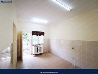End Lot Cheap near Cyberjaya : 2.5 storey Taman Amanputra Puchong Selangor — gambar 8