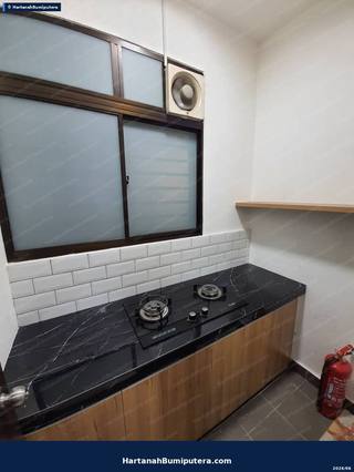 Near KTM Kajang 2 Station : Residensi Zamrud Kajang 2 — gambar 2