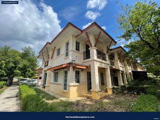 End Lot Newly Refurbished : 2 storey terrace Presint 9 Putrajaya — gambar 17