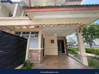 End Lot Newly Refurbished : 2 storey terrace Presint 9 Putrajaya — gambar 8