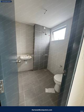 Corner Lot new Bare Unit : 2 storey terrace Kita Bayu Cybersouth — gambar 6