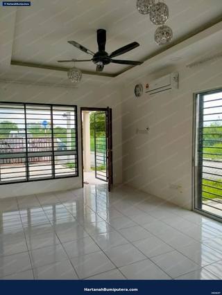 Corner Unit Cantik : Double Storey TerraceTaman Desiran Bayu Puchong — gambar 5
