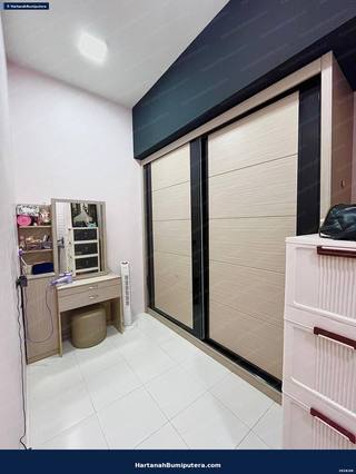 Facing Lake : The Lake Residence Taman Putra Perdana — gambar 4