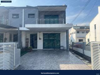 End Lot : 2 storey terrace Taman Saujana KLIA Kota Warisan — gambar 1