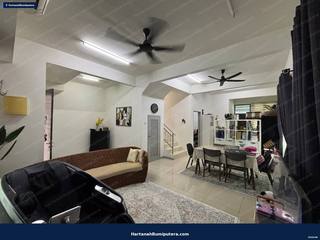 End Lot : 2 storey terrace Taman Saujana KLIA Kota Warisan — gambar 2