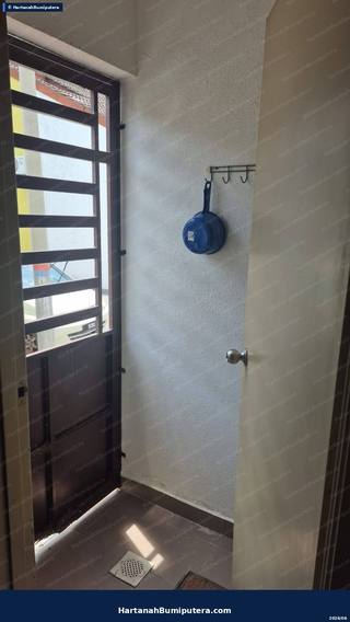 Unit Cantik Murah : 2 storey terrace Taman Ixora Bandar Salak Tinggi Sepang — gambar 9