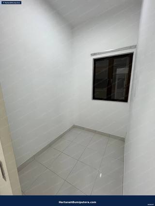 Swimming Pool View : Residensi Lili, Taman Bucida Hijauan, Persiaran Perdana Nilai — gambar 4