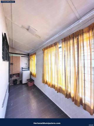 Homestay house Facing Open : 2 storey terrace Taman Puchong Utama Puchong — gambar 13
