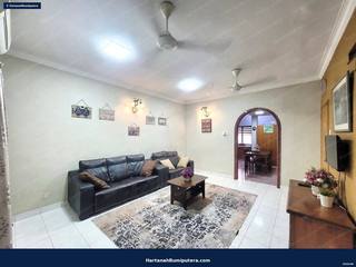 Homestay house Facing Open : 2 storey terrace Taman Puchong Utama Puchong — gambar 5