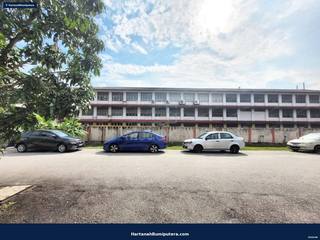 Homestay house Facing Open : 2 storey terrace Taman Puchong Utama Puchong — gambar 14