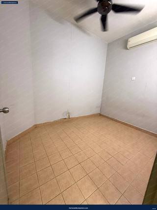 Centrally located in Bandar Baru Bangi : 2 storey D'Cempaka Seksyen 9 — gambar 3
