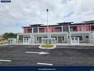 Near Putrajaya : 2 storey terrace Taman Semarang Intan Jenderam Hilir — gambar 1