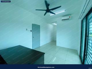 Corner Facing Playground : 2 Storey Taman Saujana KLIA, Kota Warisan, Sepang — gambar 10
