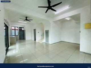 Corner Facing Playground : 2 Storey Taman Saujana KLIA, Kota Warisan, Sepang — gambar 5