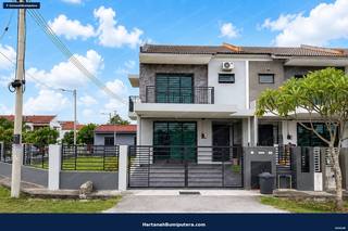 Corner Facing Playground : 2 Storey Taman Saujana KLIA, Kota Warisan, Sepang — gambar 2