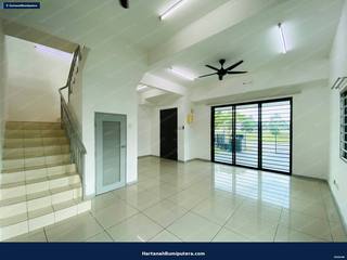 Corner Facing Playground : 2 Storey Taman Saujana KLIA, Kota Warisan, Sepang — gambar 6