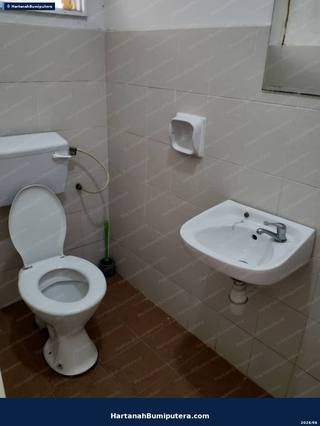 Unit renovate cantik : 2 storey terrace Bandar Saujana Putra SP8 — gambar 8