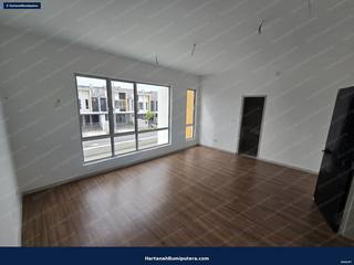 Bare Unit Size Besar :  Double Storey Terrace Serene Heights Type Verna, Bangi — gambar 13