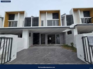 Bare Unit Size Besar :  Double Storey Terrace Serene Heights Type Verna, Bangi — gambar 2