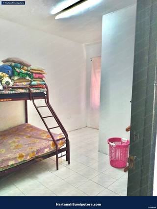 Facing Open : Storey Terrace Taman Seroja,  Bandar Baru Salak Tinggi — gambar 6