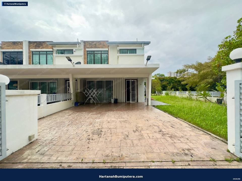 Corner with huge land : 2 storey terrace Ceria Residence Cyberjaya