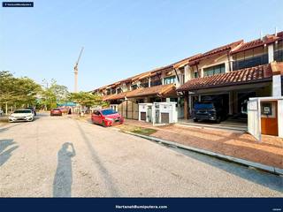 Spacious Unit : 2 storey terrace Setia AlamSari Bangi — gambar 3