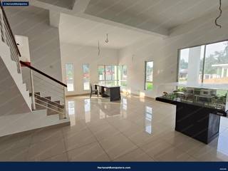 Semi D Brand New : 2 storey Semi Detached Taman Salak Mulia Salak Tinggi Sepang — gambar 10
