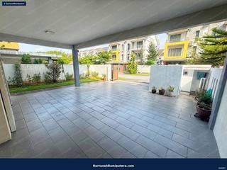 Freehold : Semi D Three Storey Taman Saujana Suria Kajang — gambar 9