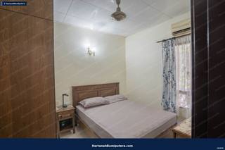 Freehold Semi D : 2 storey Taman Setia Balakong — gambar 4