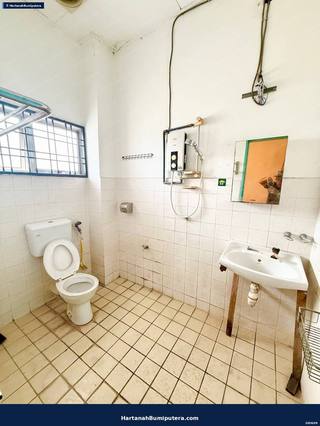 Facing Open : 2 storey terrace Bandar Teknologi Kajang — gambar 20
