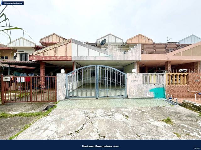 Facing Open : 2 storey terrace Bandar Teknologi Kajang