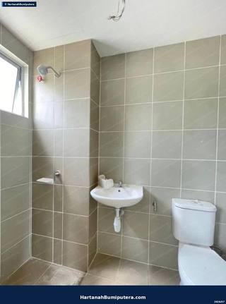 End Lot New Bare Unit : 2 storey terrace Kita Bayu Cybersouth — gambar 10