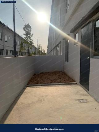 End Lot New Bare Unit : 2 storey terrace Kita Bayu Cybersouth — gambar 3