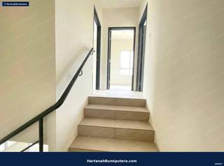 End Lot New Bare Unit : 2 storey terrace Kita Bayu Cybersouth — gambar 7