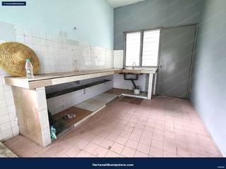 Corner with huge land : 2 storey terrace Alam Damai Cheras — gambar 8