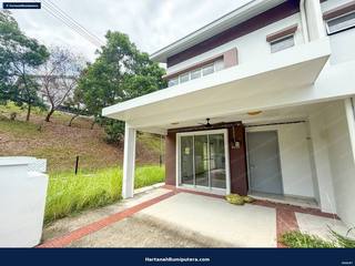 Nice End Lot : 2 storey terrace Greenwoods Cendana Salak Perdana — gambar 3