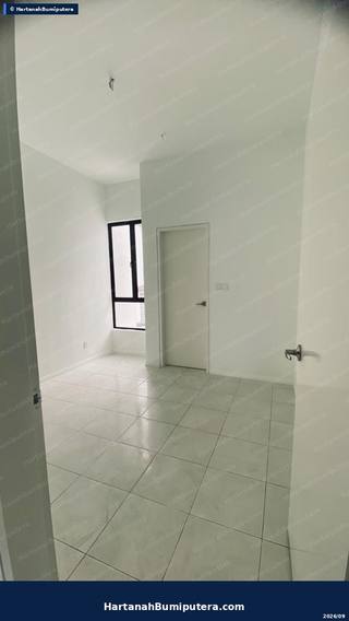 Walking Distance to Commercial area : 2 storey terrace Taman Surian (serintin) Mantin — gambar 9