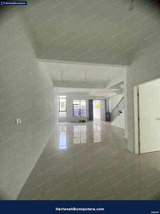 Walking Distance to Commercial area : 2 storey terrace Taman Surian (serintin) Mantin — gambar 12