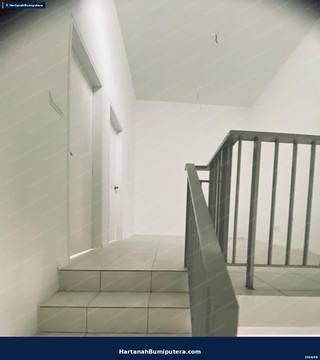 Walking Distance to Commercial area : 2 storey terrace Taman Surian (serintin) Mantin — gambar 6