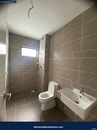 Walking Distance to Commercial area : 2 storey terrace Taman Surian (serintin) Mantin — gambar 15