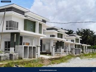 Murah!!! Rumah Baru Semi D 2 tingkat di Sepang — gambar 2