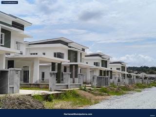 Murah!!! Rumah Baru Semi D 2 tingkat di Sepang — gambar 3